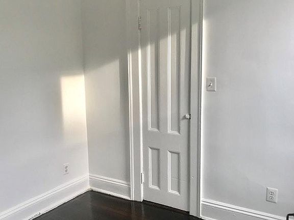 4th image of 227 President St APT 8