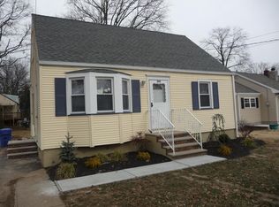 204 New Dover Rd, Colonia, NJ 07067