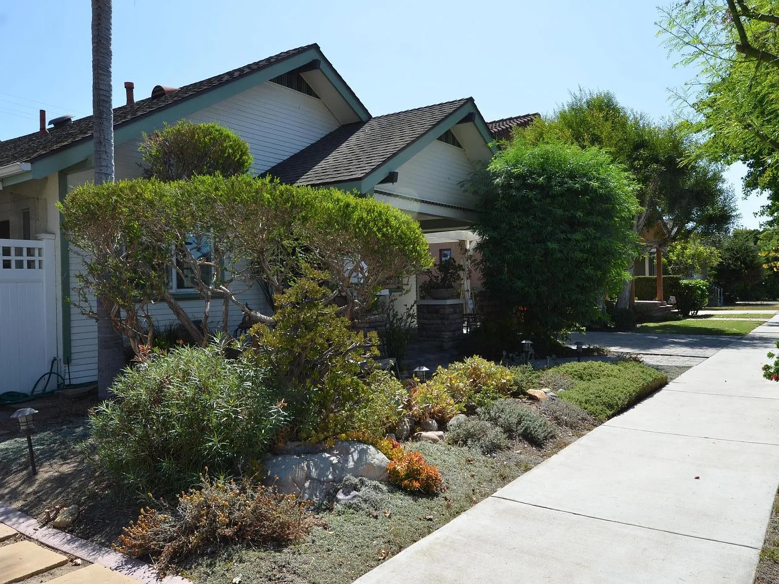 336 Grand Ave — Photo 1