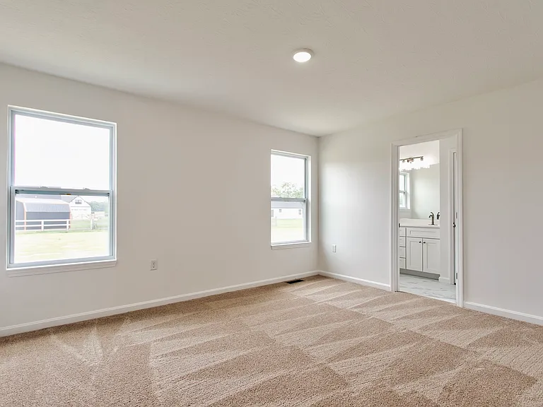 128 Kelly Dr — Photo 8