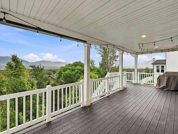 3rd image of 2282 N Elderberry Dr