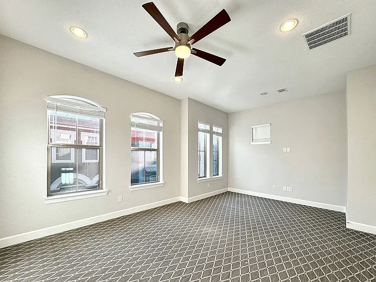1367 Branchwood Pl — Photo 16