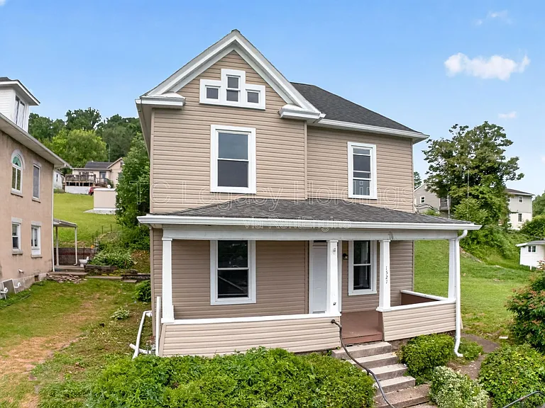 1527 Farland Ave — Photo 1