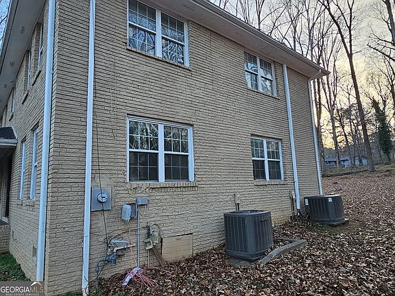 4th image of 110 Chippewa Ct