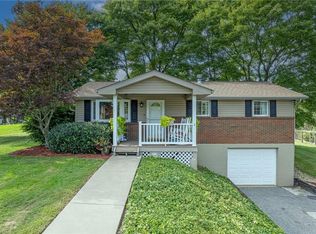 213 Haymont Dr, Gibsonia, PA 15044