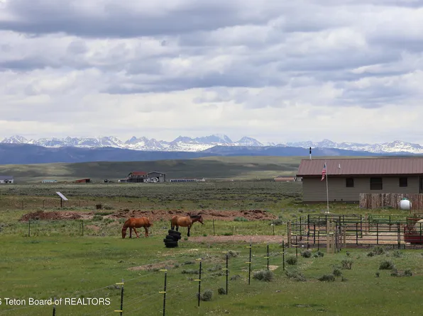 362 Snowmobile Ln, Pinedale, WY 82941