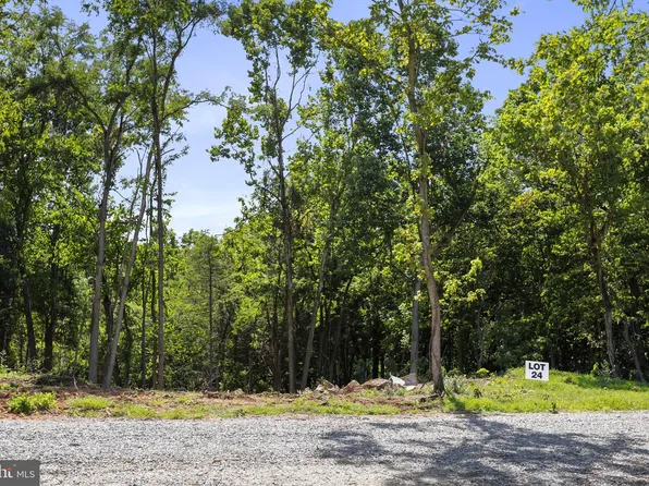 Bella Vista Subdivision Section #2-lot 24, Falling Waters, WV 25419