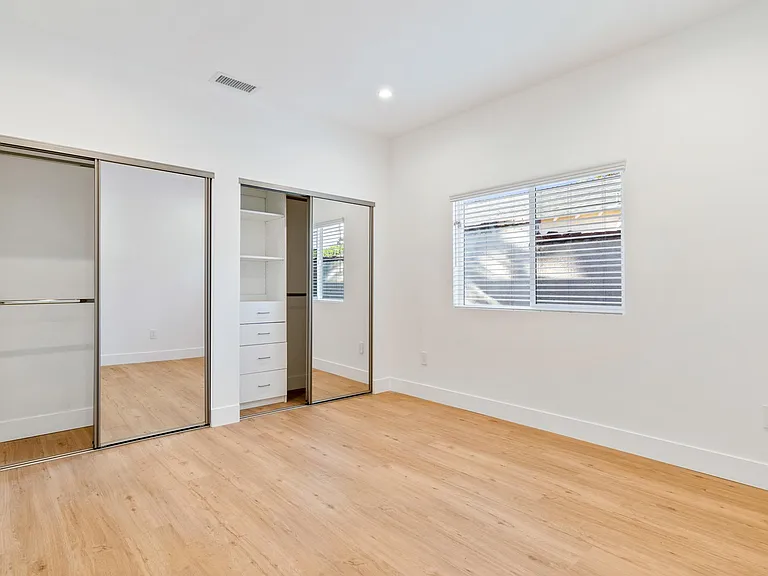 18203 Sunburst St — Photo 15