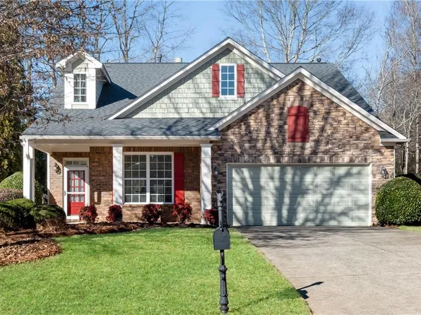 4895 Hidden Meadow Dr, Cumming, GA 30040