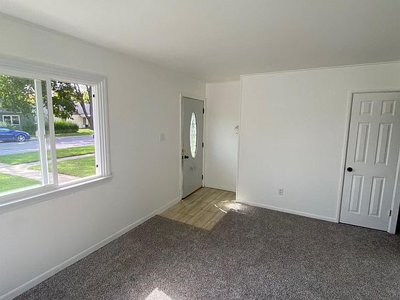 3rd image of 1232 W Cleveland Ave