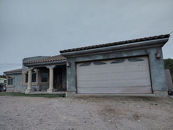2nd image of 1070 Avenida Aire