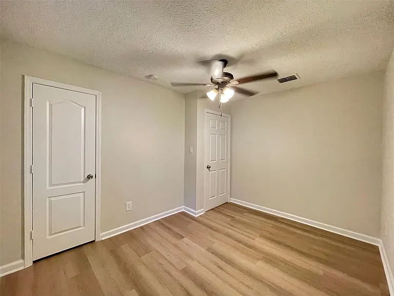 12010 Flushing Meadows Dr — Photo 13