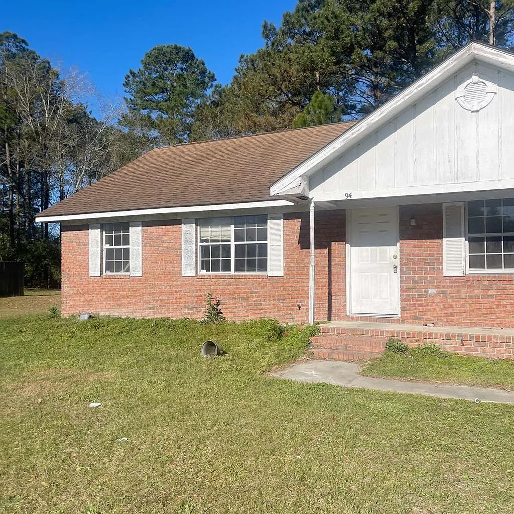 3 bed, 2.0 bath, 1248 sqft, $1,450 — Photo 1