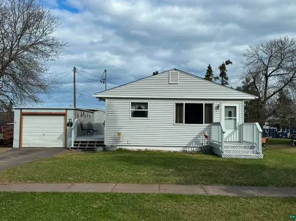11 Edwards Dr, Silver Bay, MN 55614