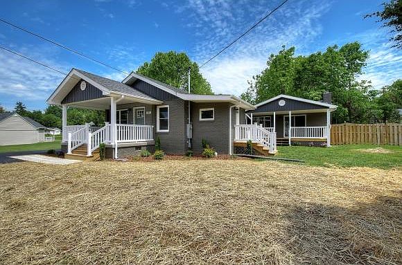 1st image of 707 Parkway Blvd