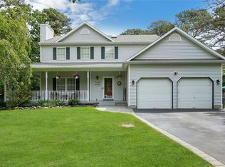 179 Natures Ln, Miller Place, NY 11764