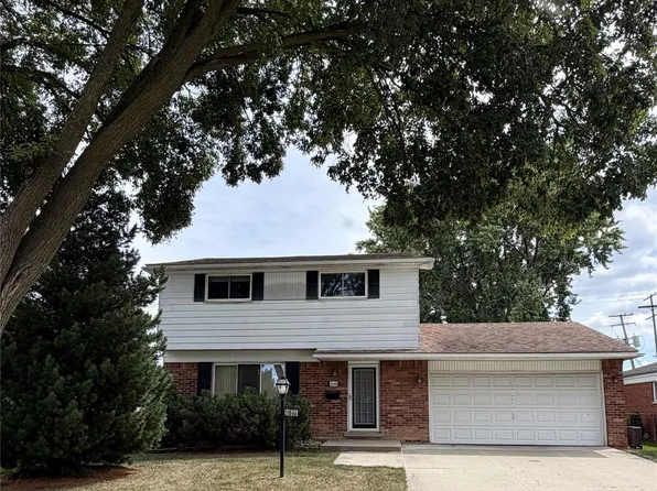 31648 Edgeworth Dr, Madison Heights, MI 48071