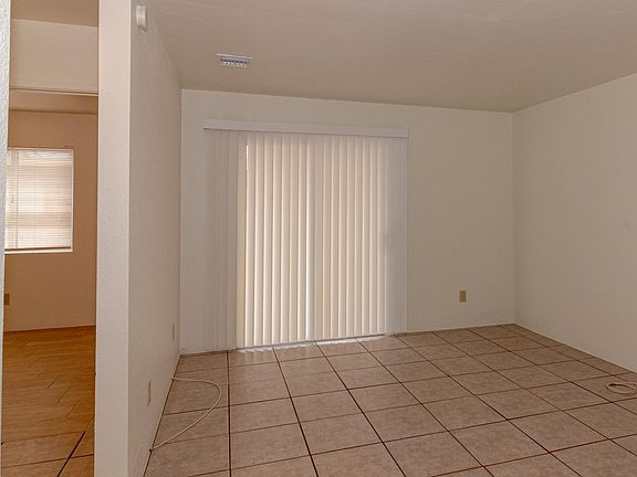 4th image of 2112 N Treat Ave Unit 2