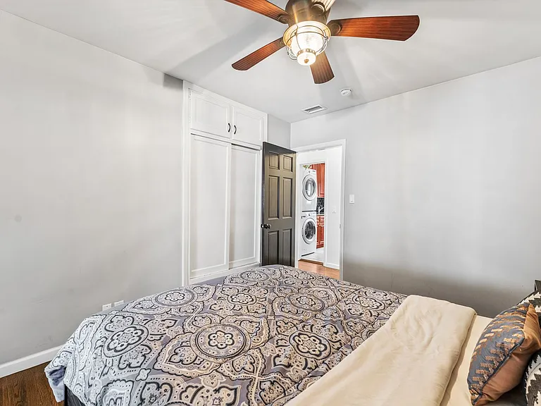 1537 El Prado — Photo 22