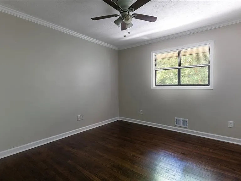 1947 Farris Dr — Photo 19