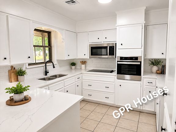 3rd image of 316 Will Boleman Dr