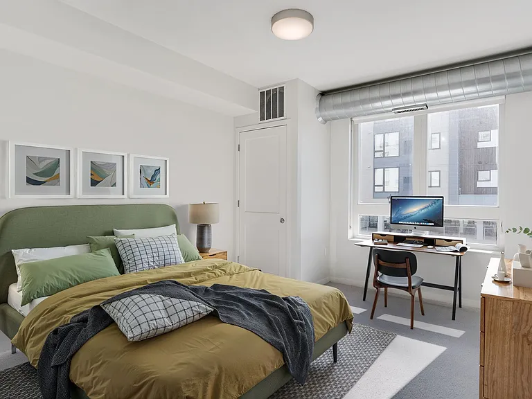 Loring - 2 Bed / 2 Bath - 1,010-1,045 Sq.Ft.