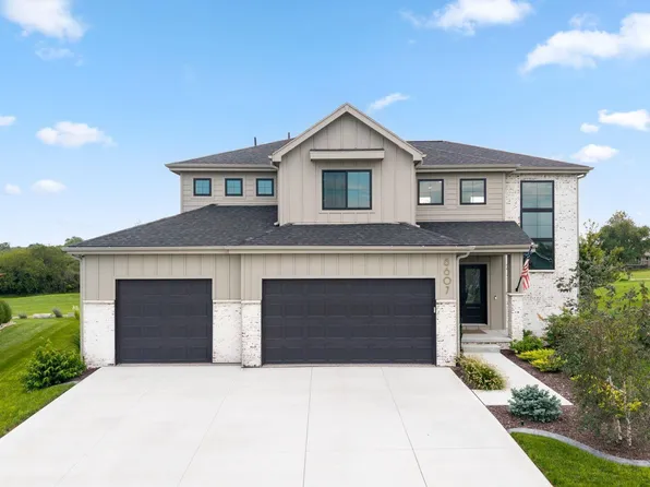 8607 Eagle Point, Plattsmouth, NE 68048