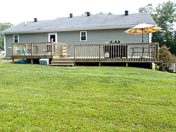 5th image of 398 Skyview Dr