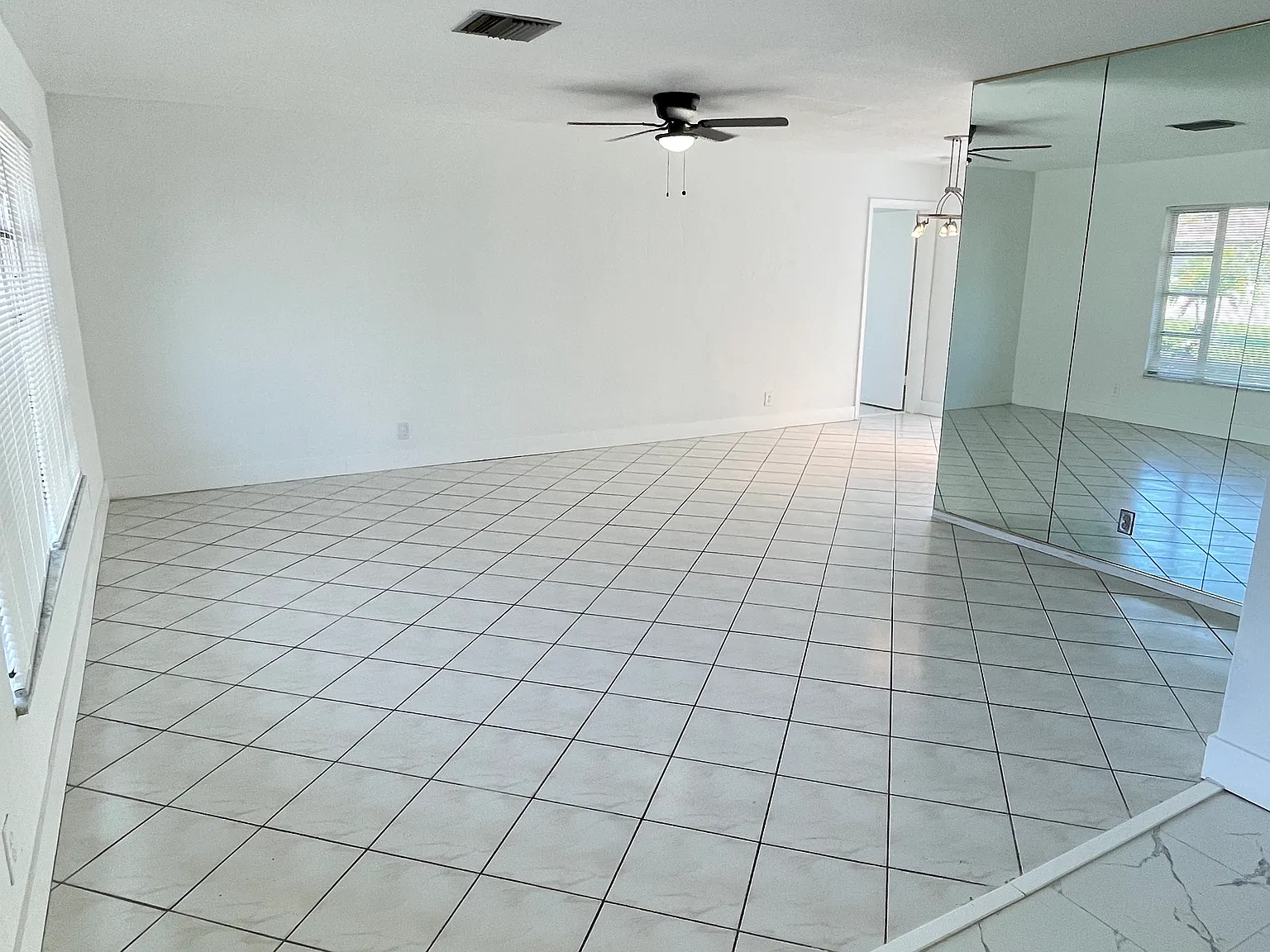 3 bed, 1639 sqft, $2,800 — Photo 3