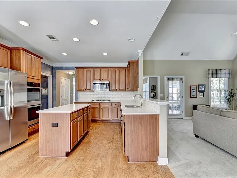 355 Laurel Oak Dr — Photo 9