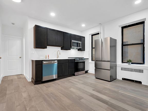 5th image of 3000 Valentine Ave APT 5J