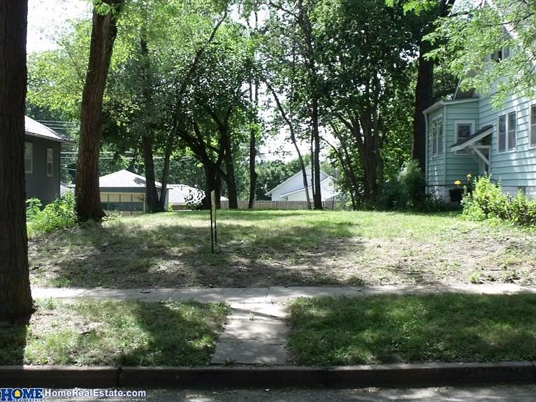 1st image of 829 S 31st St