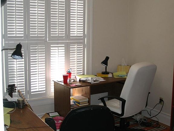 3rd image of 315 N Thayer St #5