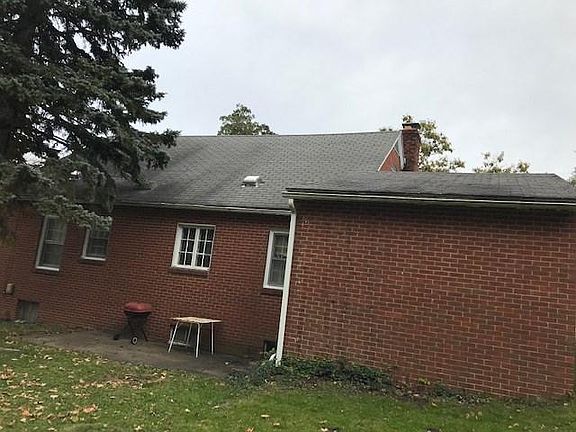 3rd image of 438 Hedeen Dr