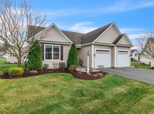 44 Bluegrass Dr UNIT 44, East Longmeadow, MA 01028