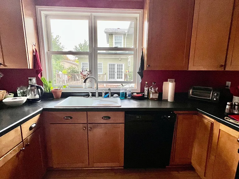 253 Macalester St — Photo 14