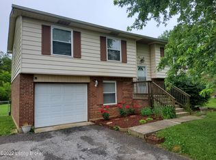 536 Cheyenne Rd, Radcliff, KY 40160