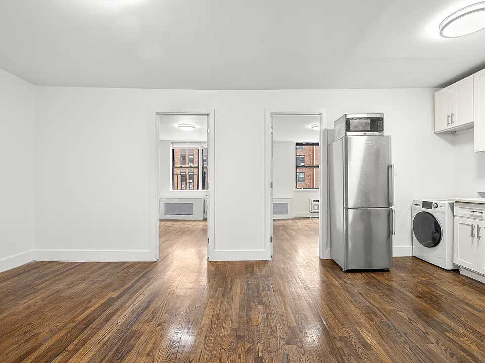 416 W 23rd St #5D