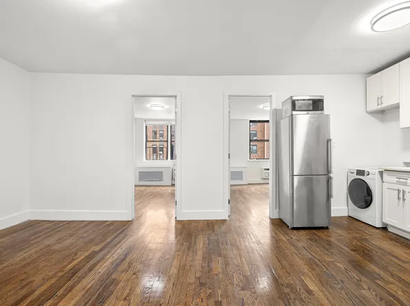 416 West 23rd Street image 1 of 12