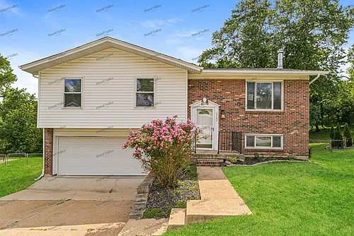 2767 Tiara Dr Photo 1