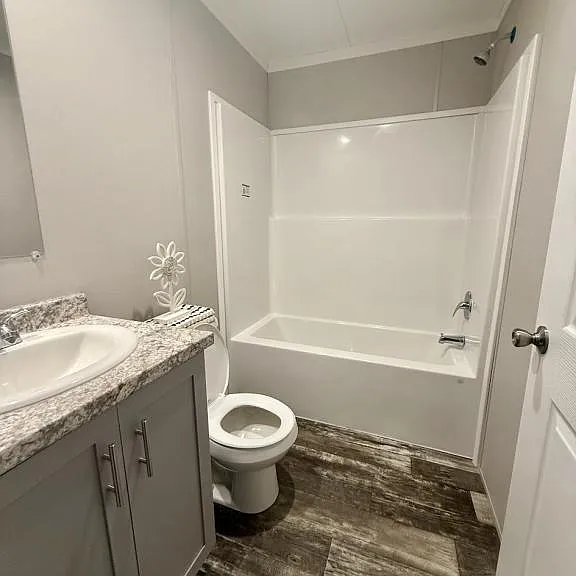 1808 Sheila Dr — Photo 29