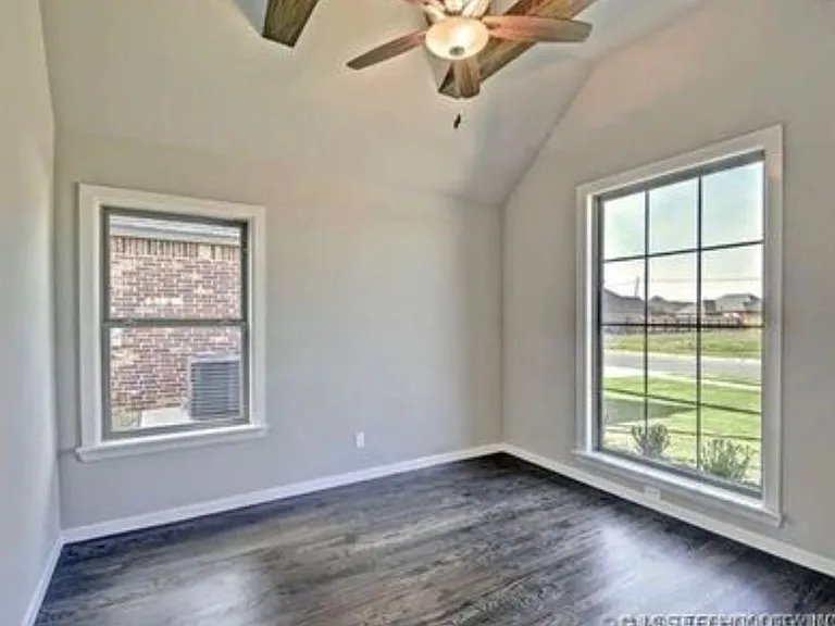 4509 S 177th East Pl — Photo 23