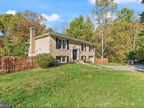 3rd image of 15632 Northgate Dr
