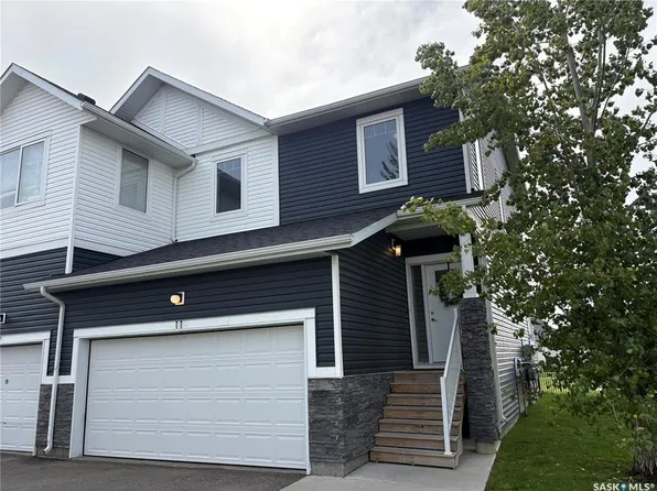 UNIT 11-510 Kloppenburg CRESCENT, Saskatoon, SK S7W 0X8