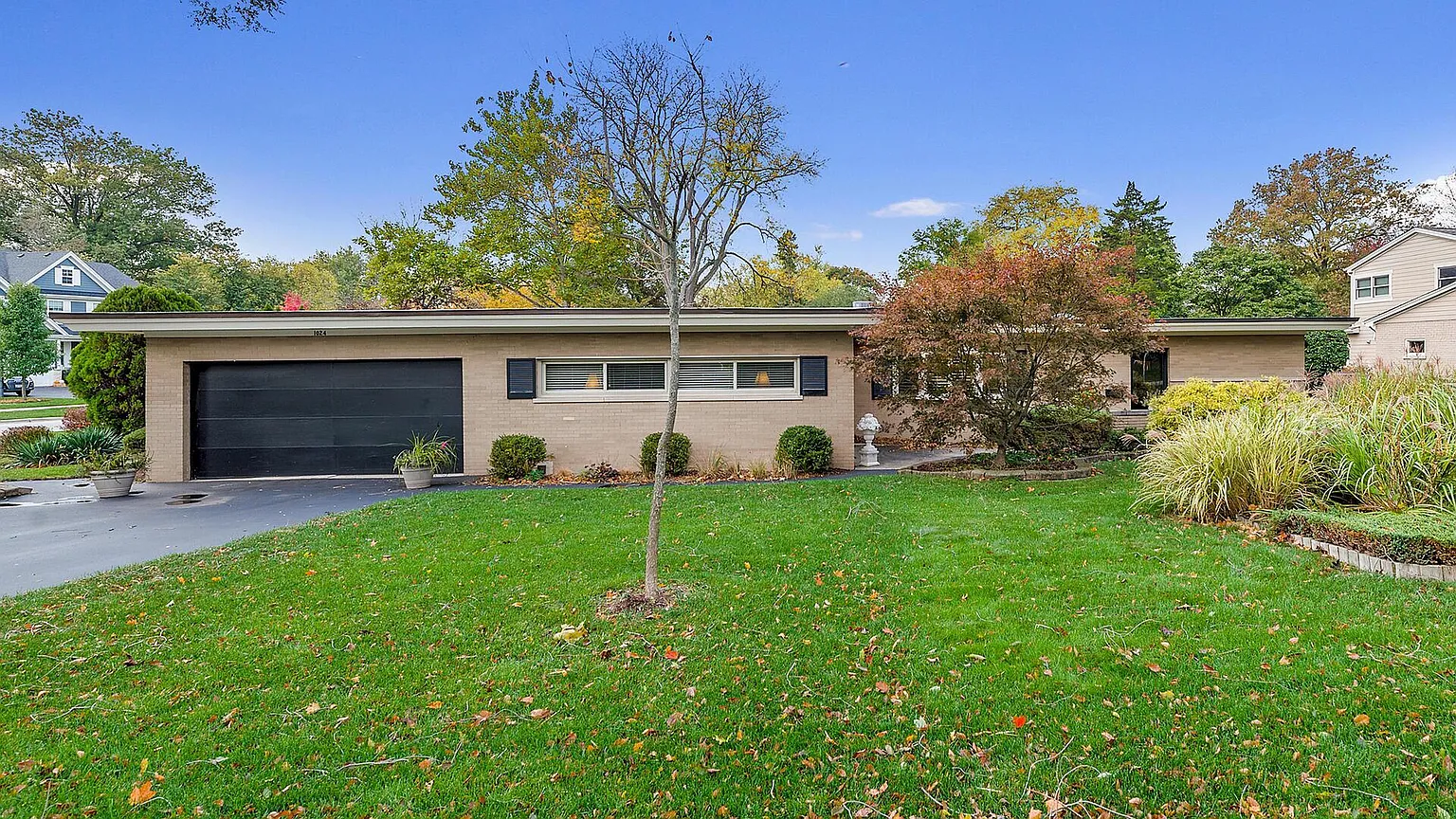 1024 Gamon Rd photo 1