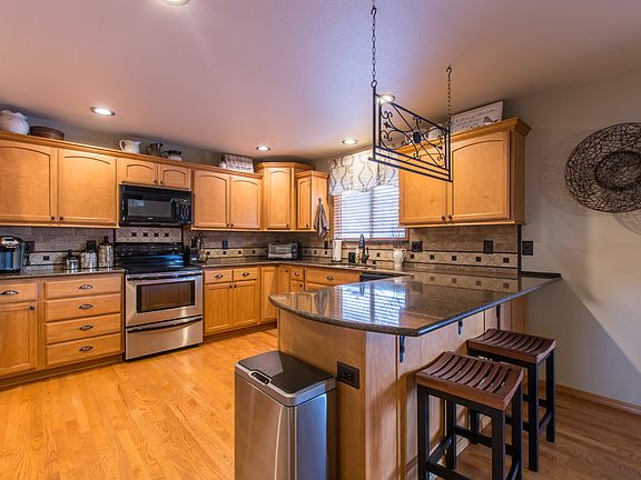 4th image of 8615 W 1st Ave