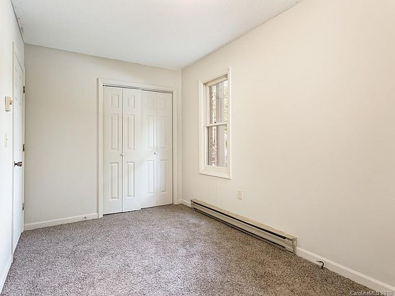 5th image of 380 Corbly Dr APT 2