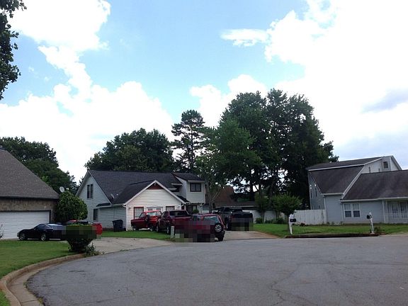 4th image of 2910 Noble Ct