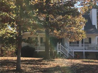 316 Poplar Trl, White, GA 30184
