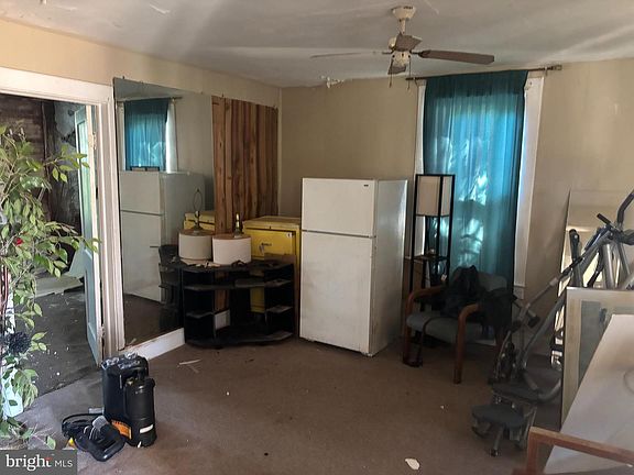 3rd image of 3410 Avondale Ave